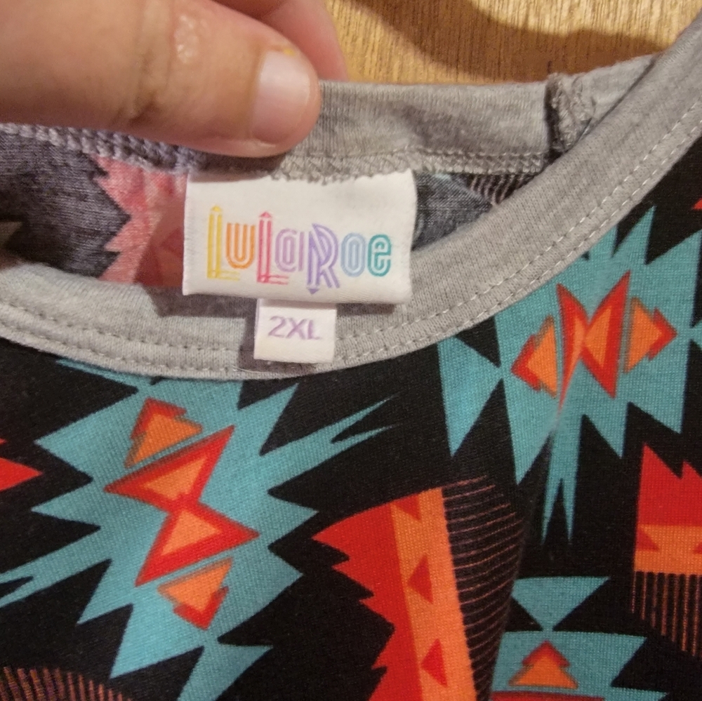Lularoe XL Randy Tee- Patterned - Picture 2 of 2